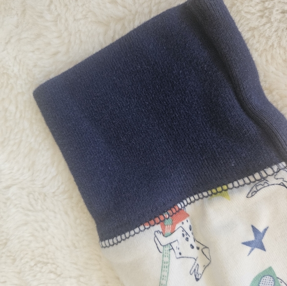 Mini Boden Pajama Set - Picture 13 of 14